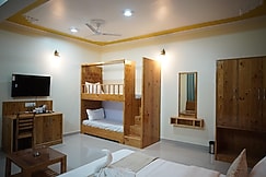 Hotel Arijika view, Padhar