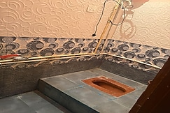 Veera Homestay, Chandrapur
