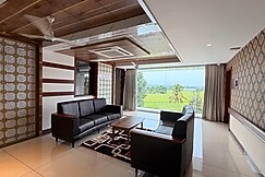 PARTHASARATHY REGENCY, Pathanamthitta