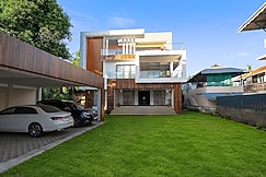 ELIVAAS Signature Nedumbally 4 BHK Villa with Balcony Sit-Out & Lounge Area, Cochin