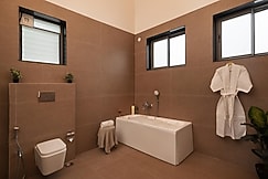 Saffronstays Bellevue Palace, Nashik