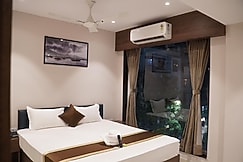 SILVERSTONE VILLA, Kolkata
