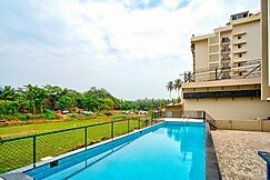 Modern Coastal Stay Candolim Beach, Goa