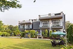 ELIVAAS Signature Aranya Library Aria 4 BHK with Pvt Pool & Garden, Jim Corbett (Ramnagar)