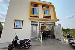 Hotel O GOLDEN LODGE & Rooms, Ramanagara