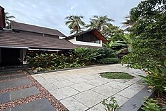 Bodhi nila private villa, Guruvayur