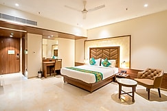 Treebo Premium Merrit, Ulhasnagar