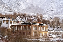 shanatuley, Khalsi