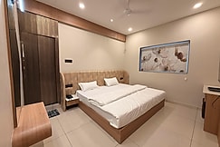 Hotel Shree Maya Comfort Inn, Ujjain