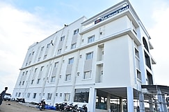 Vels Grand Hotel, Tiruvettipuram