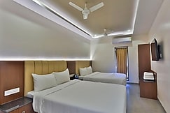ARTHANA GRAND INN, Udumalapet