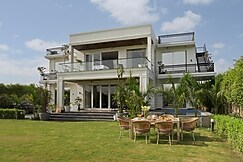SaffronStays Olive Farms, Manesar