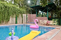 Season's Nest Farm | 5 BHK with Pool Near Gurgaon, Manesar