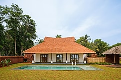 The Hoe Homestay by the Sea, Tirur