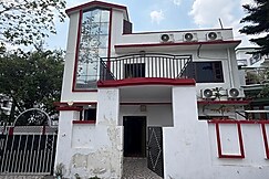 Hotel O Royal Homestay, Dehradun