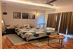 Sukoon Cove | Cozy Room & Private Pergola, Faridabad