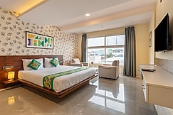 Treebo Jaguar Comforts, 3 Kms From Mahatma Gandhi Park, Belur