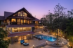 SaffronStays Vedika Estate, Wada