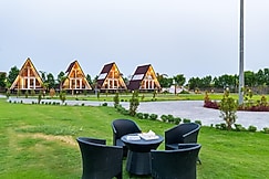 Alaya Stays Malik Farms Wooden Cottages, Sohna