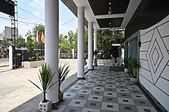 Hotel Universal Inn, Ramtek