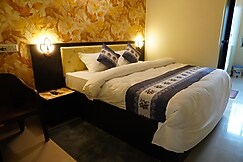 Hotel The Sangha Residency, Varanasi