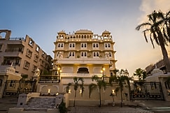 Tripli Regalia Mayur Palace, Udaipur