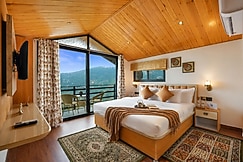 ELIVAAS Kosh Villa Glenhaven | 3 BHK Villa with Private Balconies, Kasauli