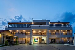 Treebo Green Pride Resort With Pool, Near Boat House, Yelagiri