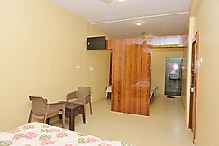 Anjali Palace and Suites, Nevasa