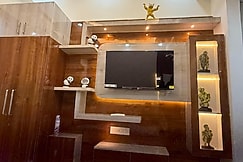 Air bnb, Greater Noida