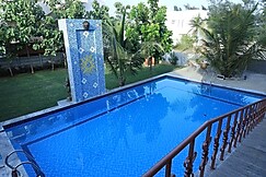 Driftwood Beach Resort, Cheyyur