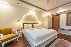 Sukh Gange With Ganga View 3 Bhk Premium Penthouse, Rishikesh