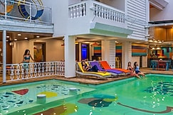 goSTOPS PLUS Goa Candolim, Goa