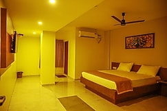 VSR LODGE, Palani