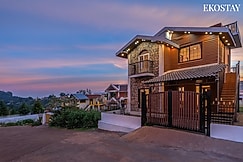 EKOSTAY - Orchid Villa, Coonoor