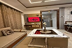Amour Luxe Homes | Mountain View Stay 2BHK, Dehradun