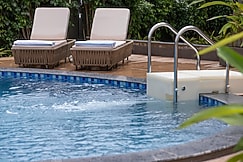 Sibaya Courtyard By Stone Wood Premier, Goa