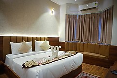 Hotel Radha Krishnam Vrindavan, Vrindavan