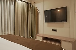 The Arav Boutique Hotel, Dewas