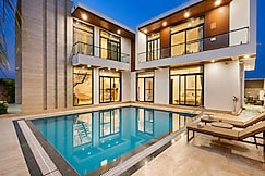 ELIVAAS Signature Angelos Farm 8 BHK with Pvt Pool & Garden, Jaipur