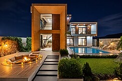 ELIVAAS Signature Angelos Farm 8 BHK with Pvt Pool & Garden, Jaipur