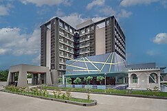 Crescent The Fern Budhni, Series by Marriott, Budhni