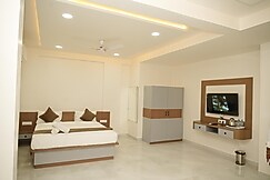 Hotel Jayesh, Ranjangaon