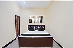 Relax Inn Hotel, Mampur Bana
