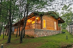 Leikyrpad Resort Shillong, Shillong