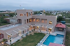 ELIVAAS Signature Casa Horizon 6 BHK Villa with Pvt Pool & Terrace, Jaipur