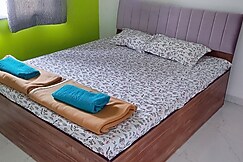 Comfort 2BHK Nr MumbaiAgra Highway Family Stay, Nashik