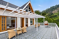 ELIVAAS Secret Escape Aashiyana | 2 BHK Retreat with Patio & Restro, Solan