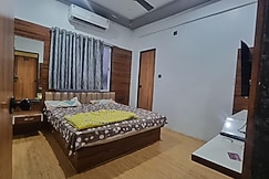 Hotel Aarohi, Bhavnagar