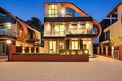ELIVAAS signature Eulophia | 3 BHK Villa With Pvt Pool & Jacuzzi, Lonavala